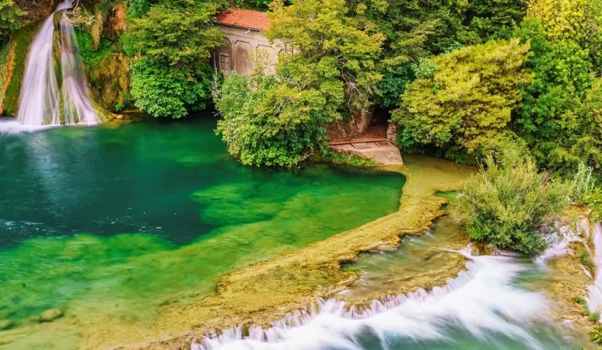 most-beautiful-waterfalls-in-the-world
